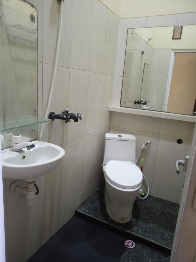 Riki Guesthouse Syari'Ah Джепара Экстерьер фото